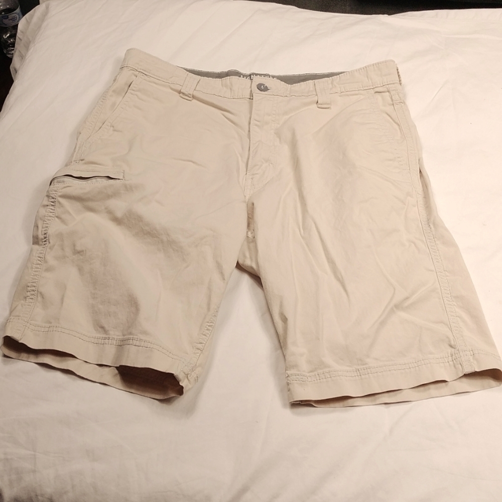Signature Gold by Levi's men's shorts size 34